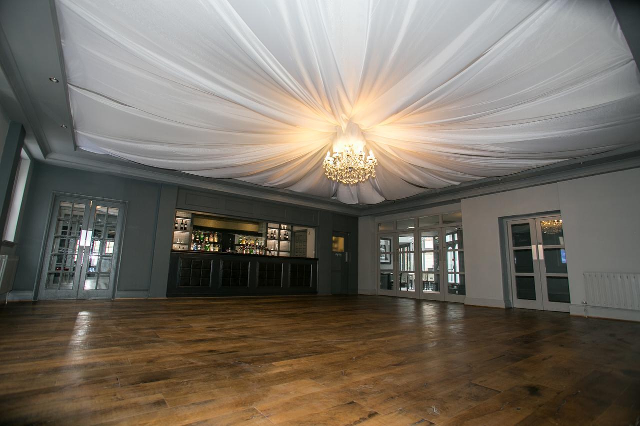 סאפרון וולדן Saffron Suite And Kitchen מראה חיצוני תמונה